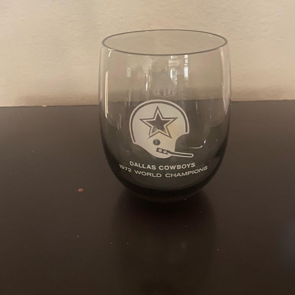 NFL Dallas Cowboys 1972 World Champions Black Wine Glass